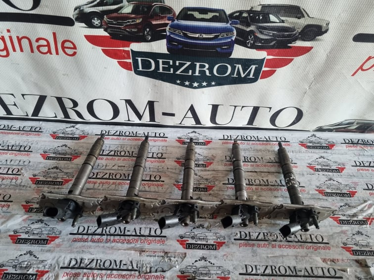 Injector Audi Q7 4L 3.0 TDI 240 cai motor CASA cod