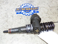 Injector avand codul 038130073BN pentru VW Golf 5