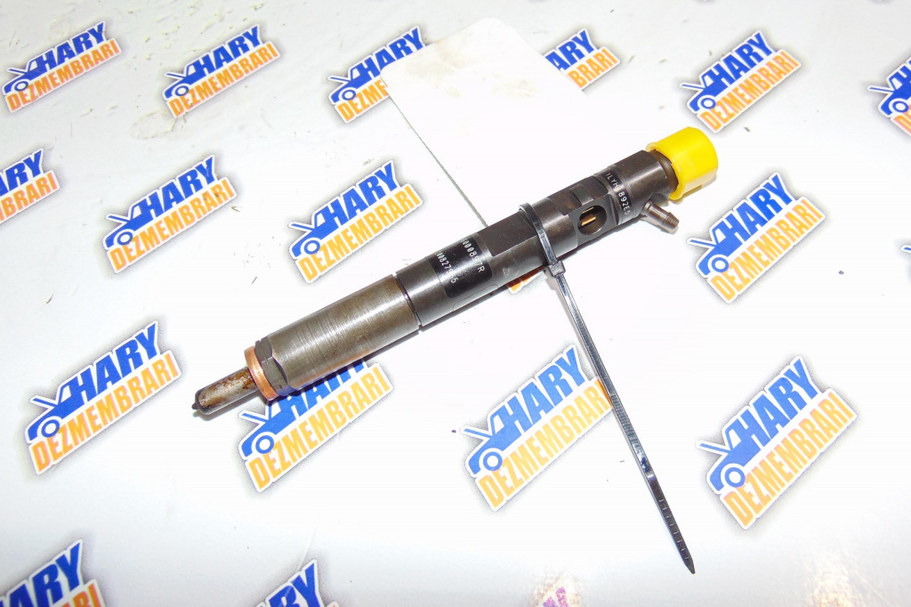 Injector avand codul original -166000897R / H8200827965 / 28237259- pentru Dacia Logan 2012.