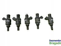 Injector benzina BMW Seria 5 E39 [1995 - 2000] Sedan 4-usi 523i MT (170 hp) SE 2.5