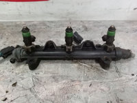 INJECTOR BENZINA VOLKSWAGEN POLO 9N 2007 OEM:03E906031.