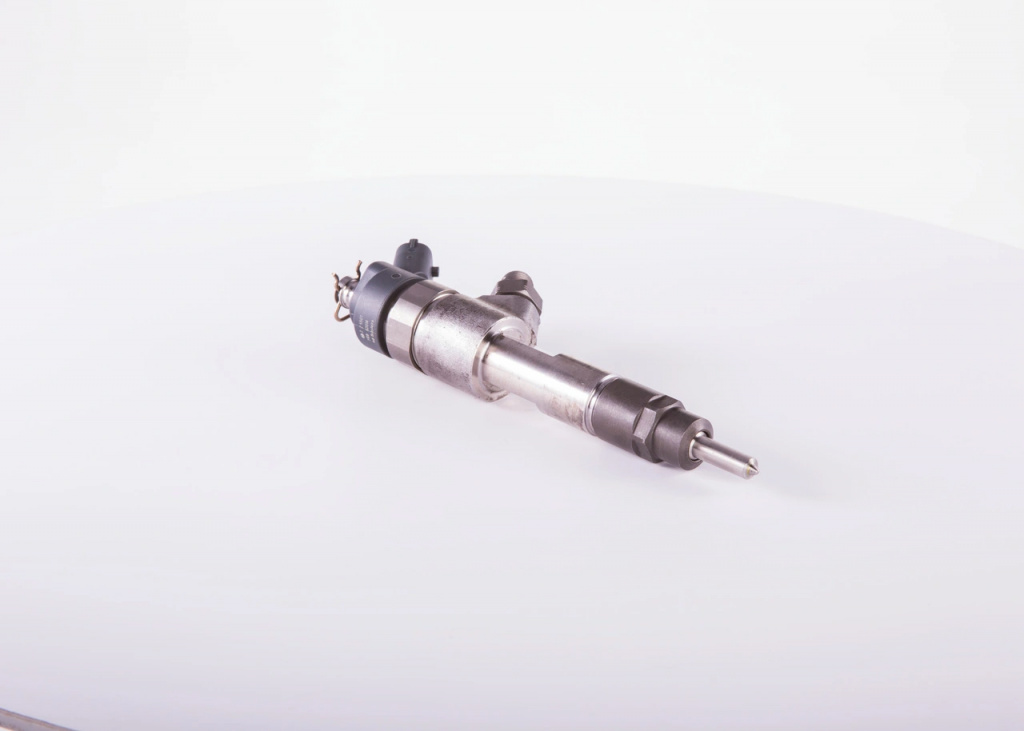 Injector BOSCH IVECO DAILY II platou / s
