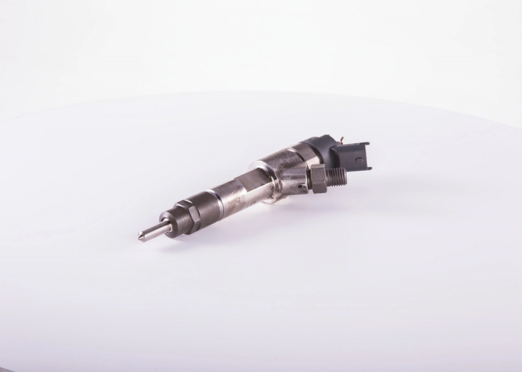 Injector BOSCH IVECO DAILY II platou / s