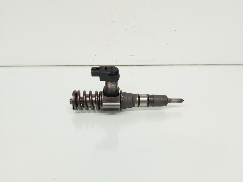 Injector, cod 03G130073S, Vw Passat Variant (3C5) 2.0 TDI, BKP (id:660405)