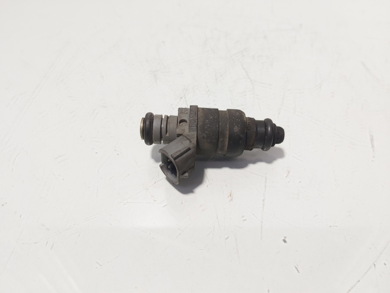 Injector, cod 06A906031BT, Vw Caddy 3 Combi (2KJ) 1.6 benz, BSF (idi:669636)