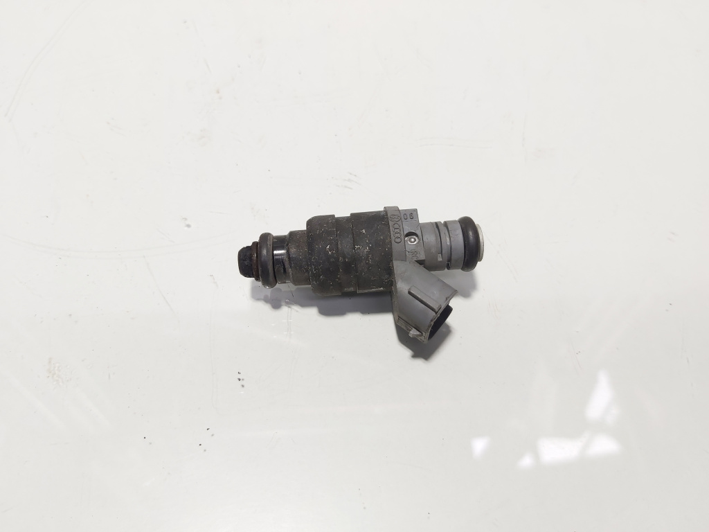 Injector, cod 06A906031BT, VW Caddy 3 Combi (2KJ), 1.6 benz, BGU (idi:624275)