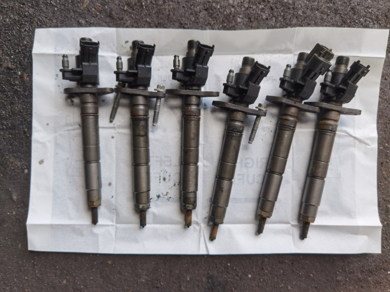 Injector cod 9x2q-9k546-db 0445116013 range rover 