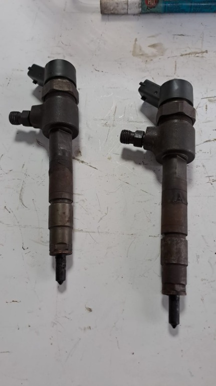 Injector cu codul 0445110068 pentru Fiat