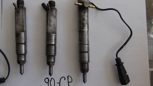 Injector cu senzor fir golf 3 1.9 tdi 66 kw 90 cp