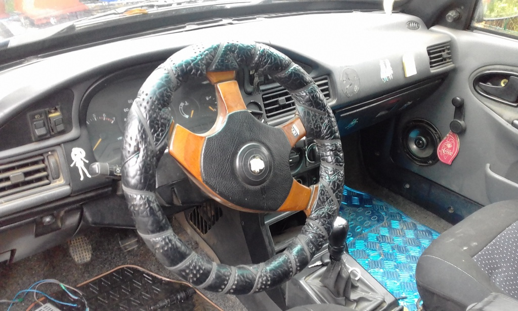 Injector Dacia Super Nova 2002 hatchback