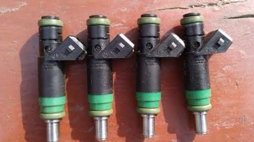 Injector ford fiesta 1.4 benzina cod 3072S204