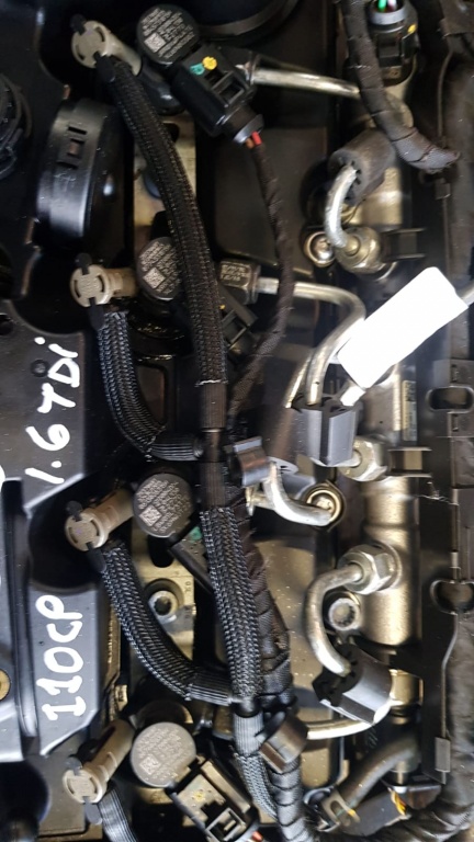 Injector / Injectoare 1.6 TDI 110 CP COD 04L130277D