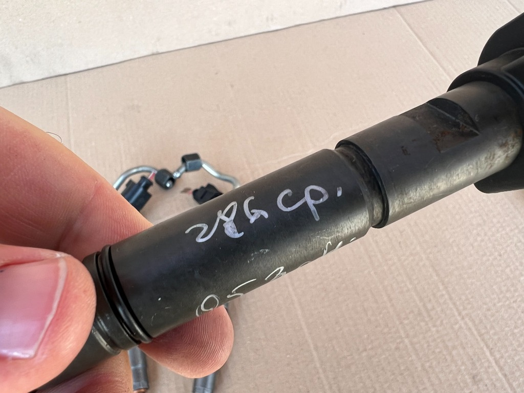 Injector injectoare 3.0 tdi DCP DCPC 286
