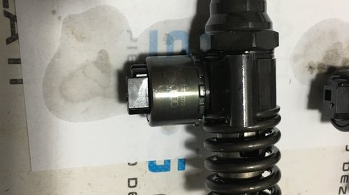 Injector Injectoare Audi A3 8P 2.0TDI BKD / AZV COD : 03G 130 073 G / 03G130073G