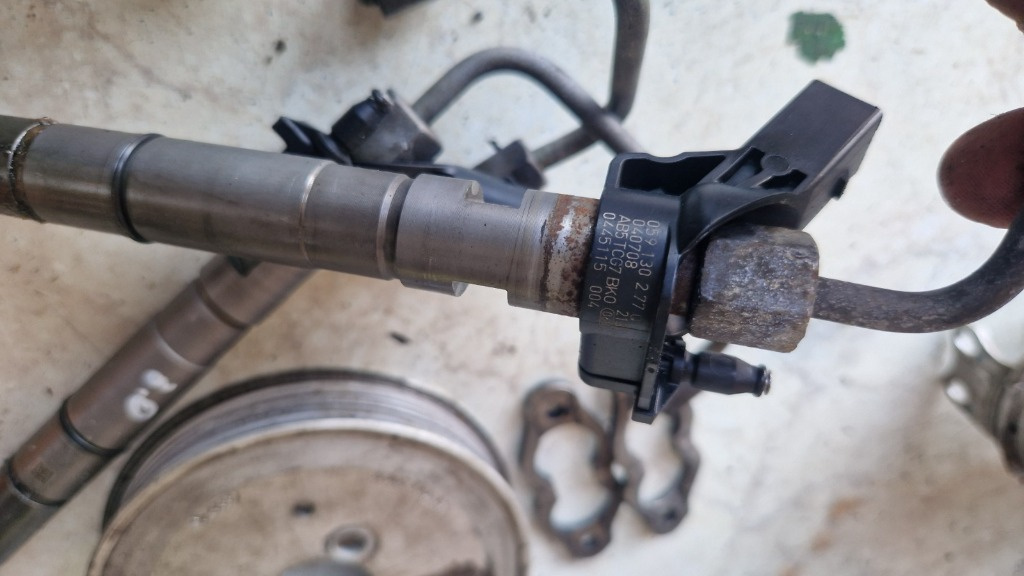 Injector / injectoare Audi A4 A5 A6 A8 T