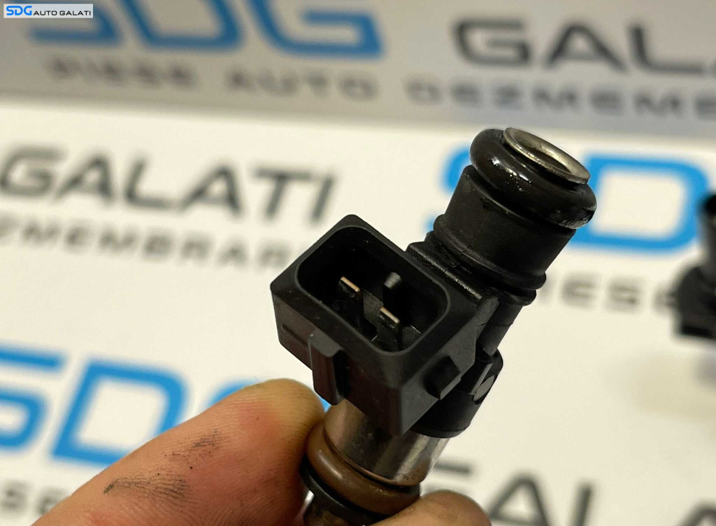 Injector Injectoare Dacia Logan 1.2 2012
