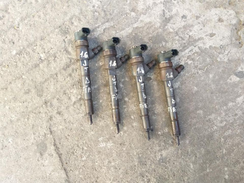 Injector / Injectoare Fiat Grande Punto 1.6 JTD 0445110300 Multijet euro 5 Fiat Doblo Opel Combo Alfa Romeo Lancia