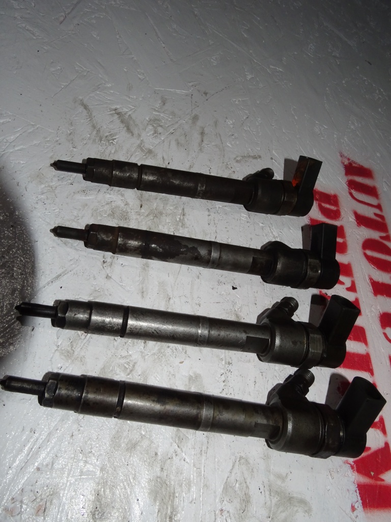 INJECTOR-INJECTOARE MERCEDES C CLASS 2.2