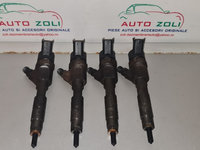 Injector Injectoare OPEL VIVARO an 2004 cod 0445110021