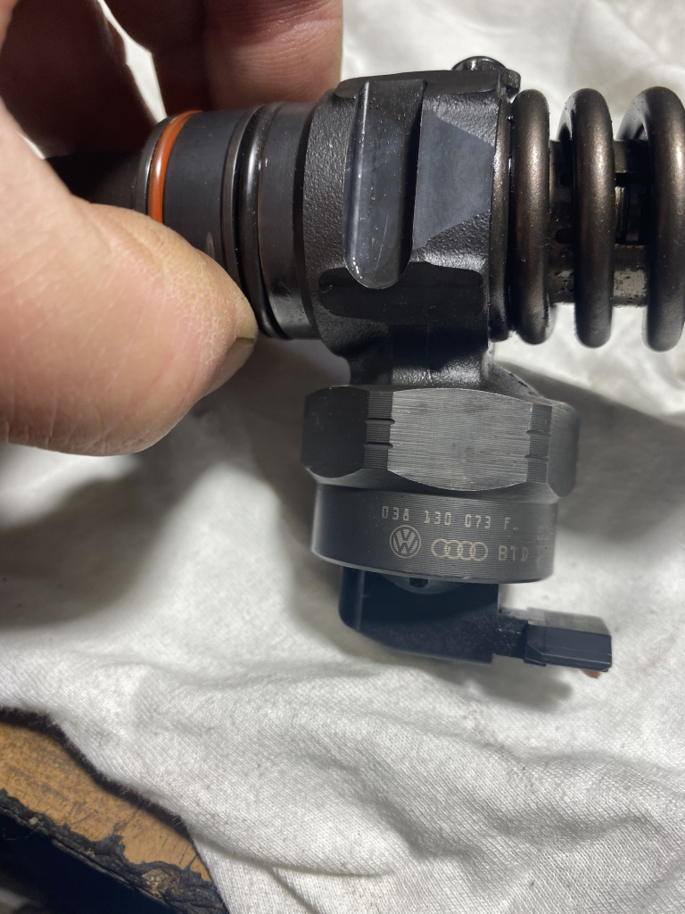 Injector / injectoare PD 038130073F moto