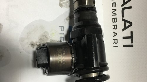 Injector Injectoare VW Golf 5 Jetta Touran Pa