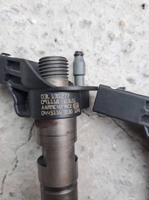 Injector / Injectoare Vw Passat Variant 