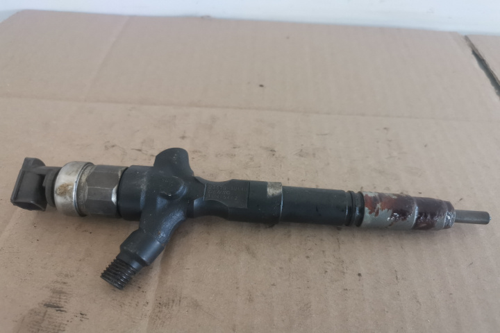 Injector Injector, cod 13H50A, Mazda MPV 2 (LW) 2.0 D, RF5C (id:600804) 13H50A Mazda MPV
