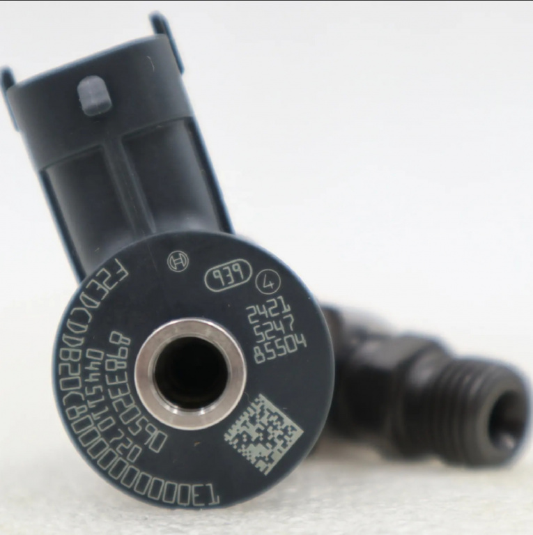 Injector Isuzu D-max Xtr an 2020 cod pie