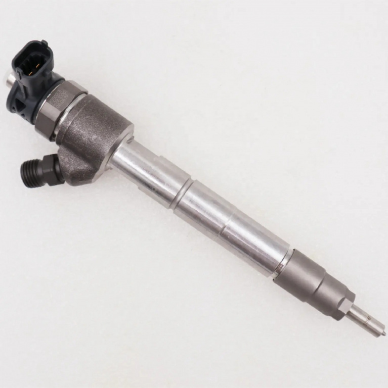 Injector Isuzu D-max Xtr an 2020 cod piesa 8983320