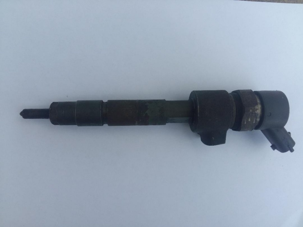 Injector Lancia Thesis 2.4 JTD 2002 2003 2004 2005 2006 2007 2008 2009 cod 0445110119