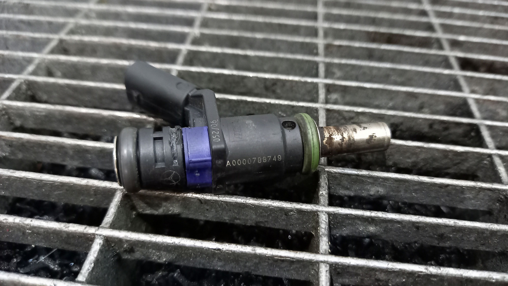 INJECTOR MERCEDES A-CLASS A-CLASS 1.7 IN