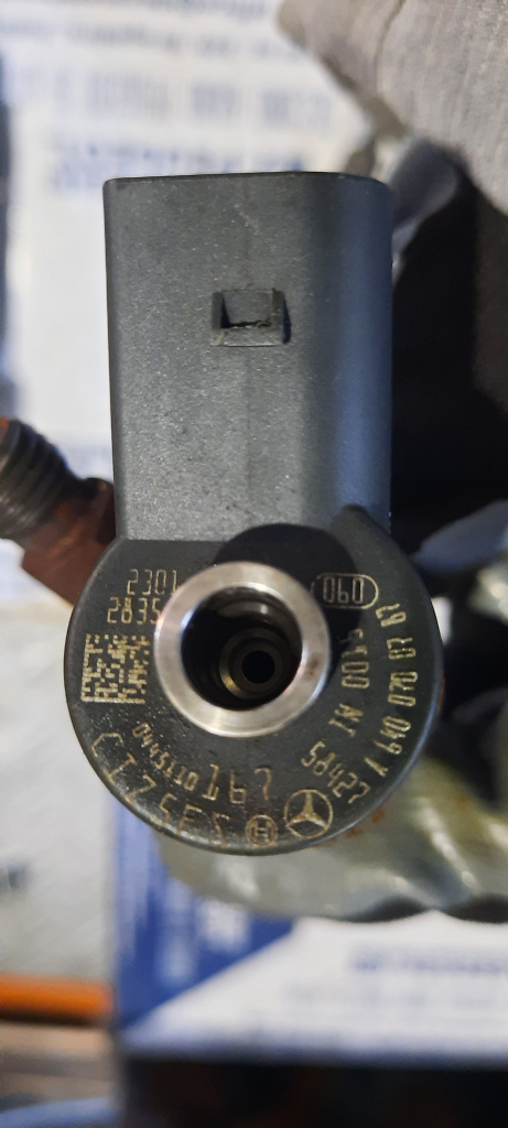 Injector Mercedes A Class , B Class 2.0 