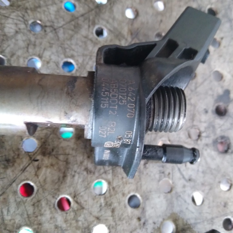 Injector Mercedes CLS, Vito, C Class, E 