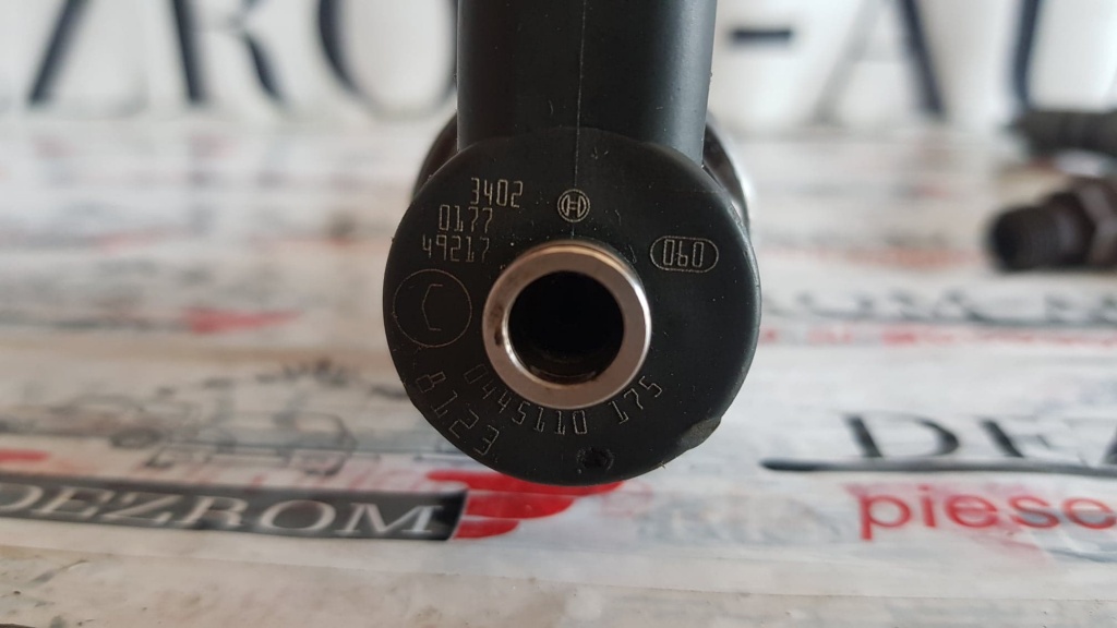 Injector Opel Astra H 1.7CDTi 101cp cod 