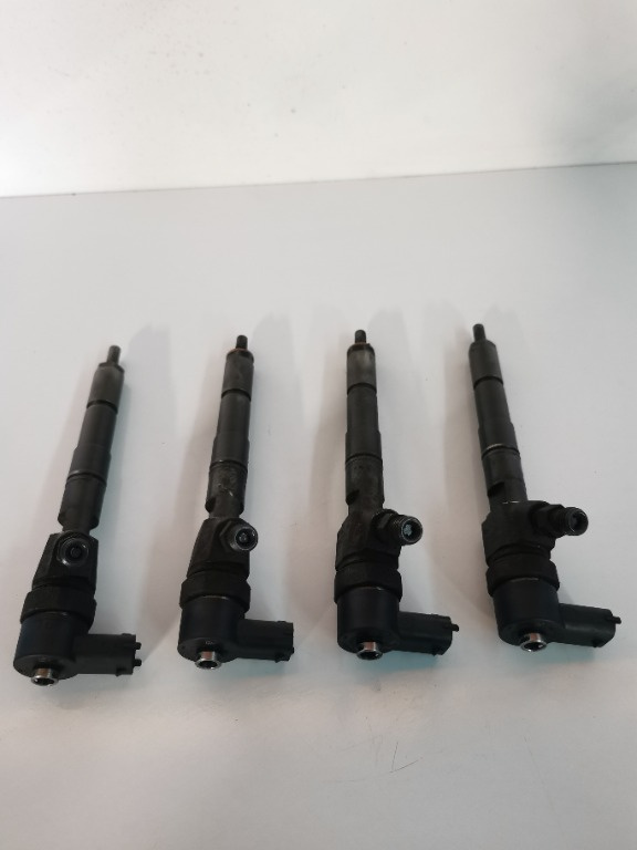 Injector Opel Astra H 1.9 cdti Z19DTH injectoare Zafira 0445110159