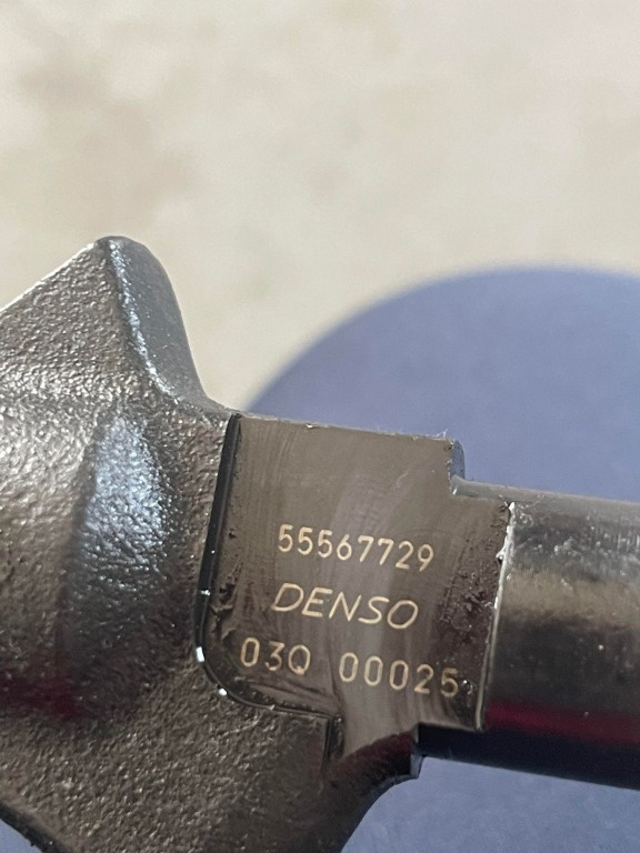 Injector Opel Astra J Corsa D Meriva Mok