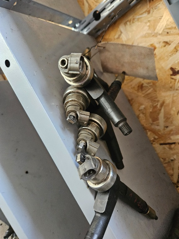 Injector Opel Meriv Corsa C 1.7 CDTI inj