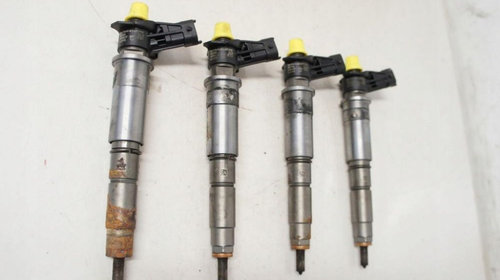 Injector Opel Vivaro Trafic 2.0 cdti 04451150