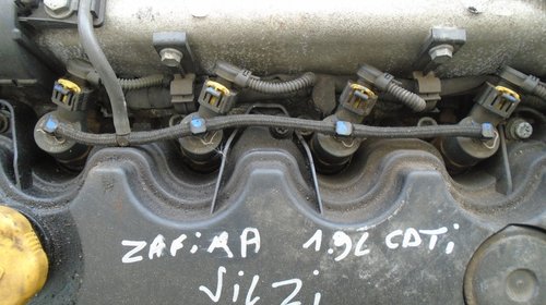 Injector Opel Zafira 1.9 CDTI Z19DT din 2005