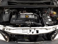 Injector Opel Zafira 2002 monovolum 2.2 DTi 16v diesel