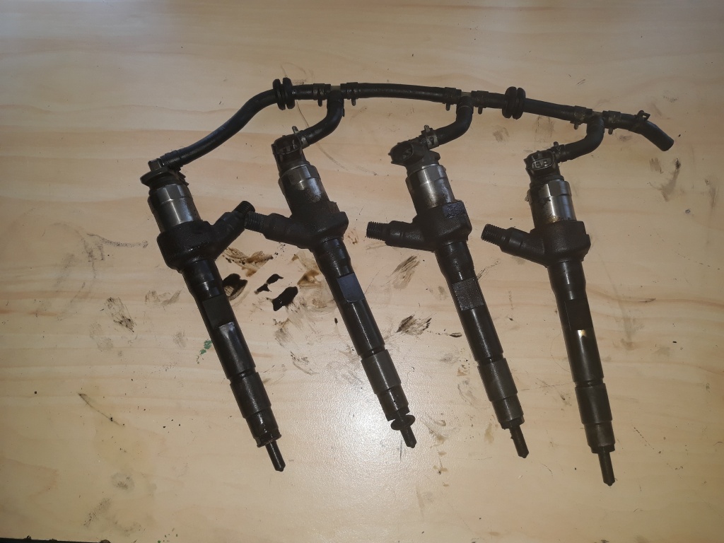 Injector pentru Mazda 6 cx-7 2.2d cod: R2AA13H50