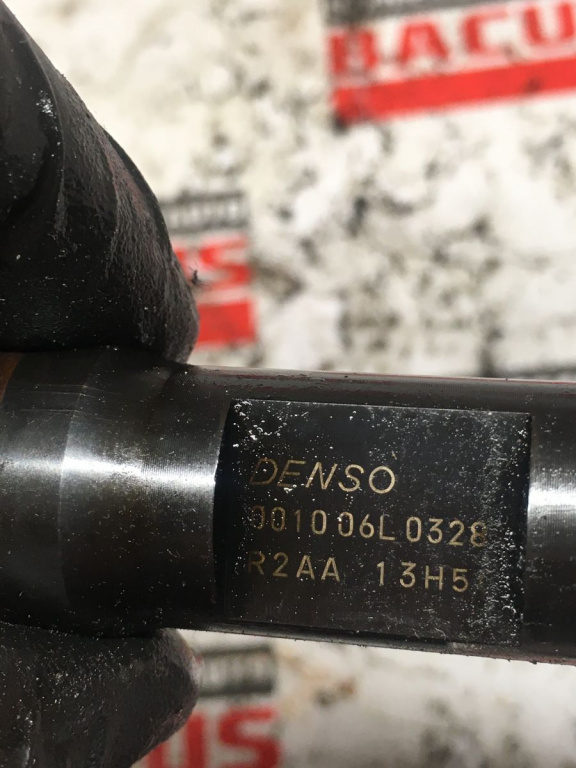 Injector pentru Mazda 6 cx-7 2.2d cod: R