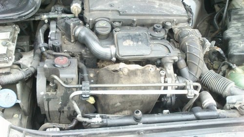 Injector pentru Peugeot 206 1.4hdi 8HX , 2.0hdi RHY