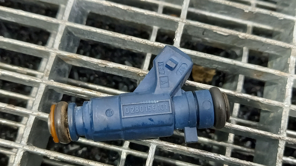 INJECTOR PORSCHE CAYENNE CAYENNE 4.5 INJ