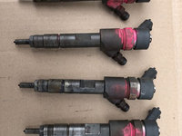 Injector Renault 1.9dci euro4 bosch. Cod:8200389369