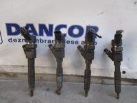 Injector Renault Trafic 1.9 dci euro 4 cod: 0445110 230
