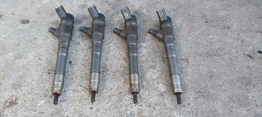 Injector set injectoare Iveco Daily, 2.3HPI, 0445110520, 5801594342
