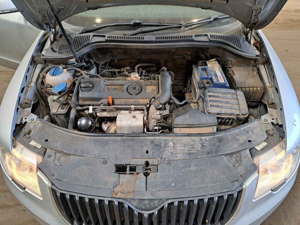 Injector Skoda Superb 2 2011 COMBI 1.4 TSI CAXC