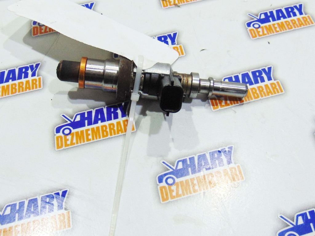 Injector suplimentar avand codul H8200769153 pentru Dacia Logan / Renault Megane 2012