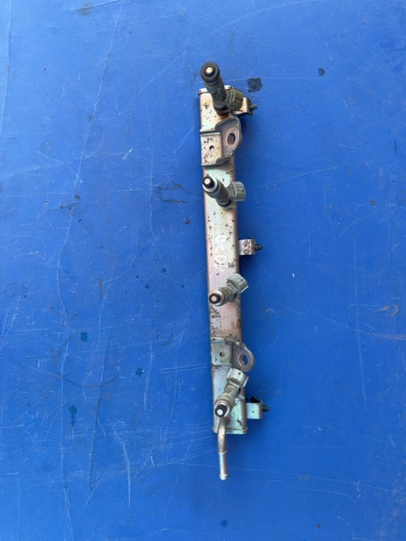 Injector - Suzuki Swift 3 generation [2004 - 2010] Hatchback 5-doors 1.3 AT (92 hp)